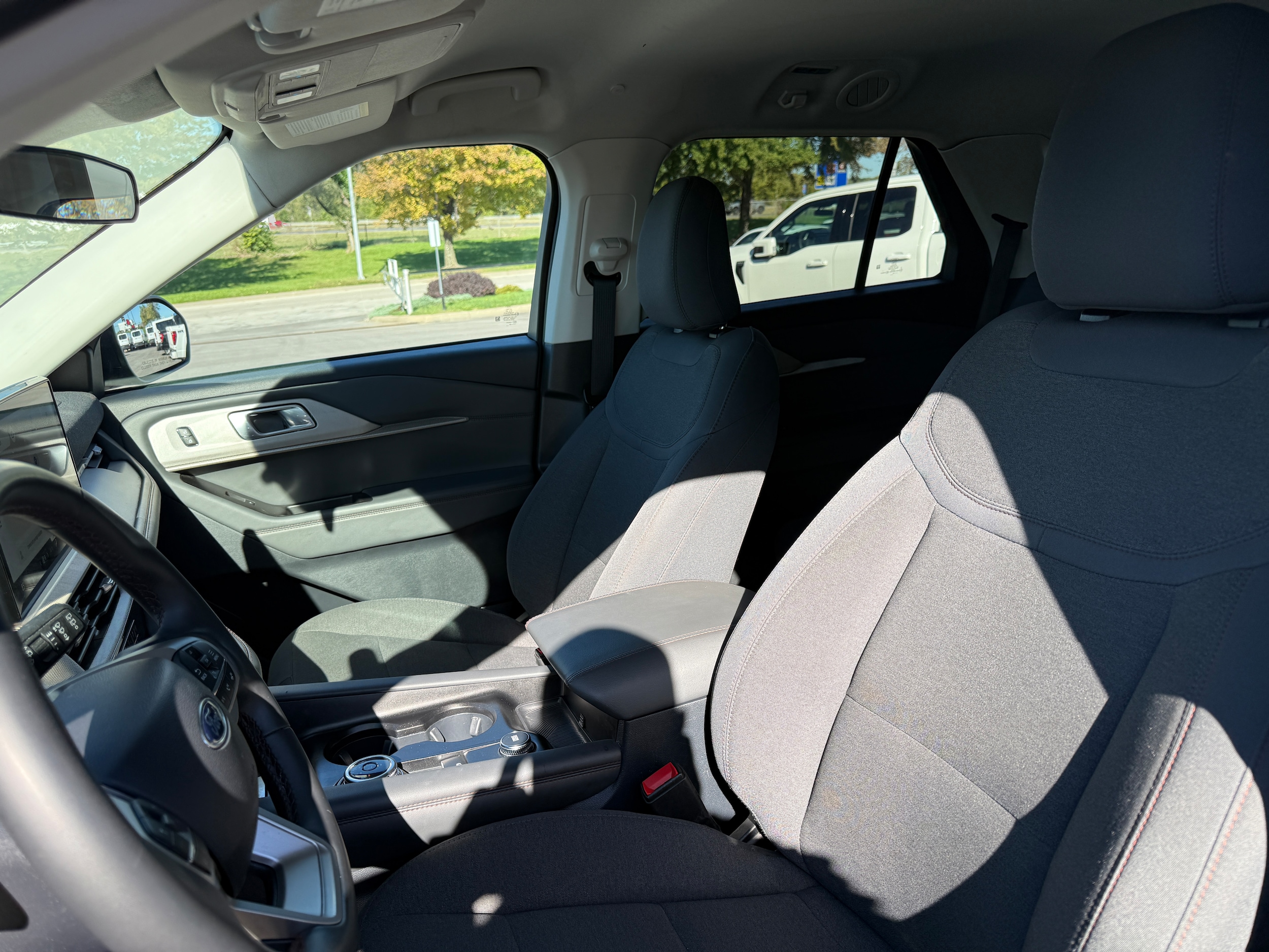 Used 2025 Ford Explorer Active with VIN 1FMUK8DH9SGB75718 for sale in Kansas City