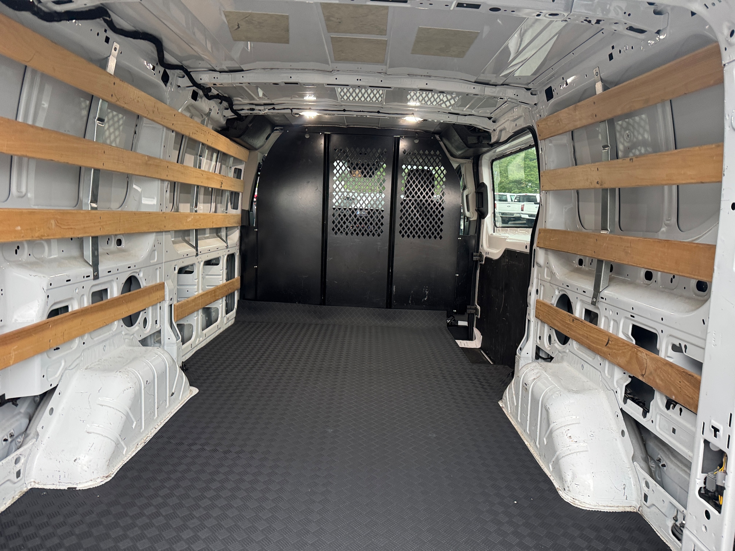 Used 2023 Ford Transit Van Base with VIN 1FTBR1Y86PKB80307 for sale in Kansas City
