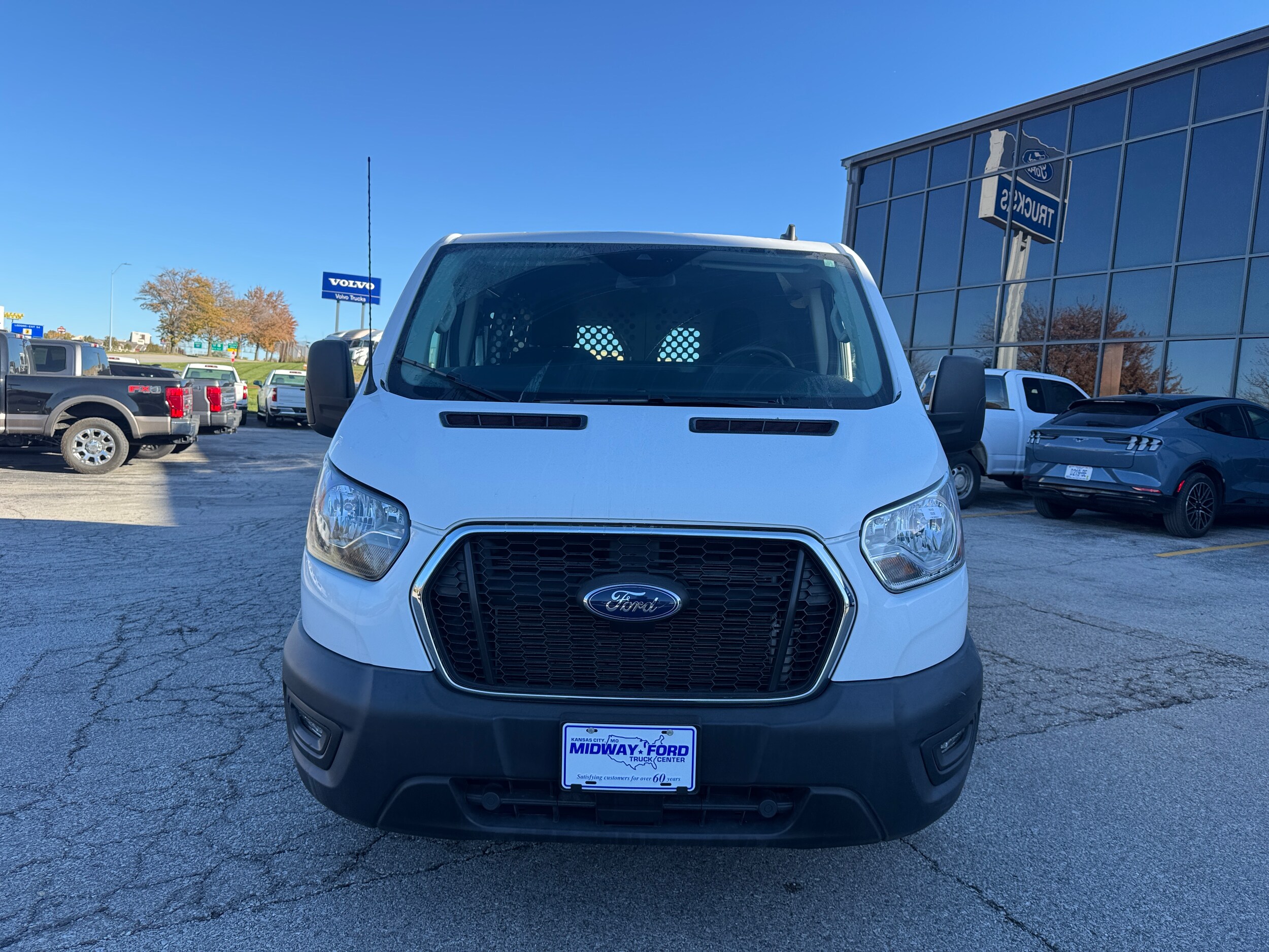 2023 Ford Transit photo 2