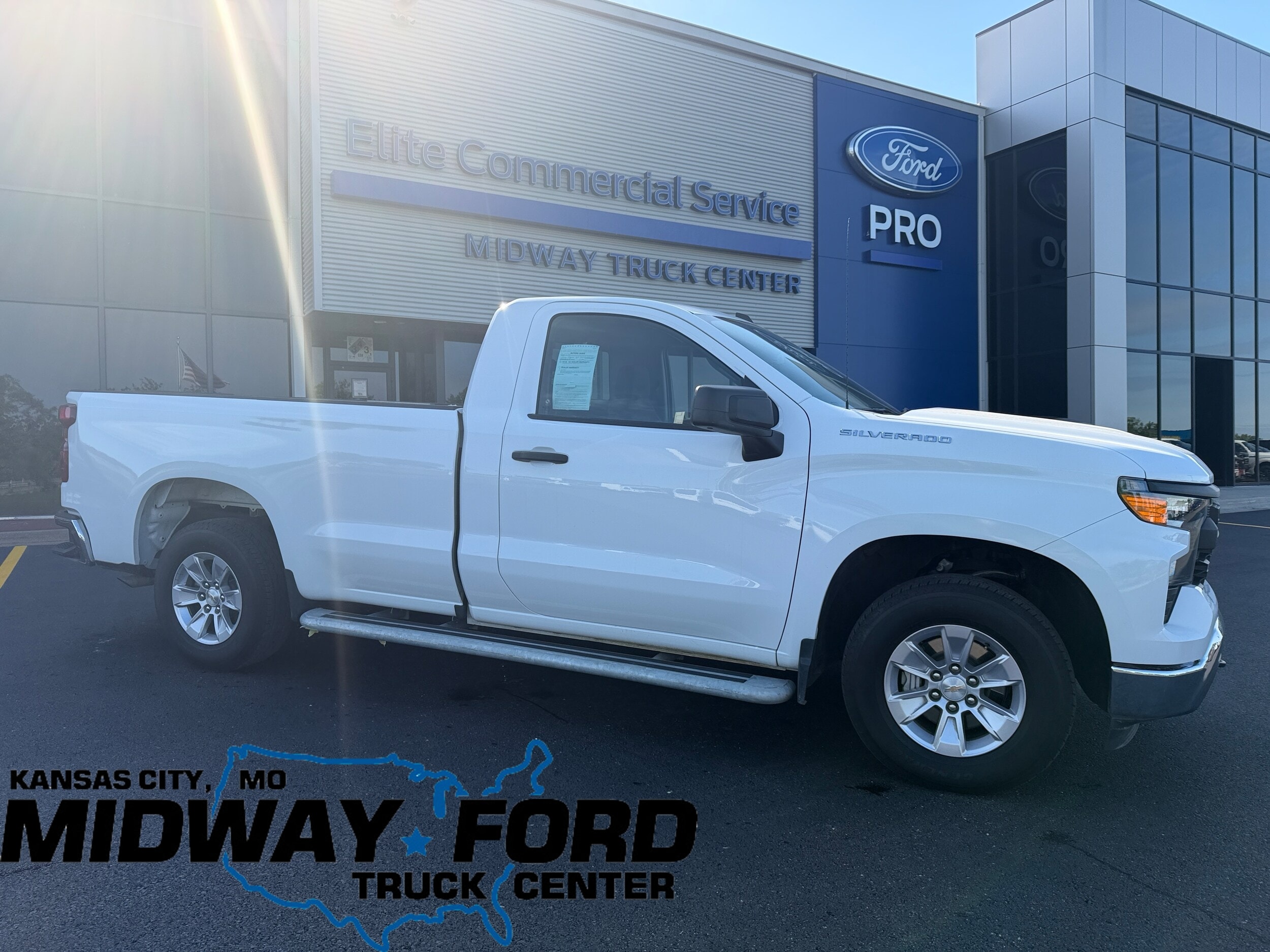 2025 Chevrolet Silverado 1500's photo