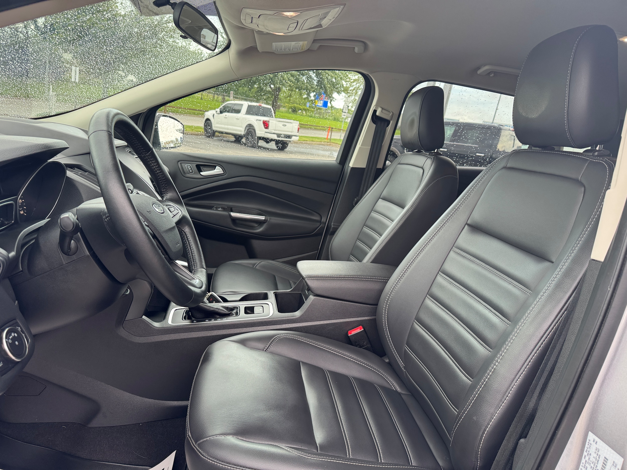 Used 2019 Ford Escape SEL with VIN 1FMCU0HD8KUA81474 for sale in Kansas City