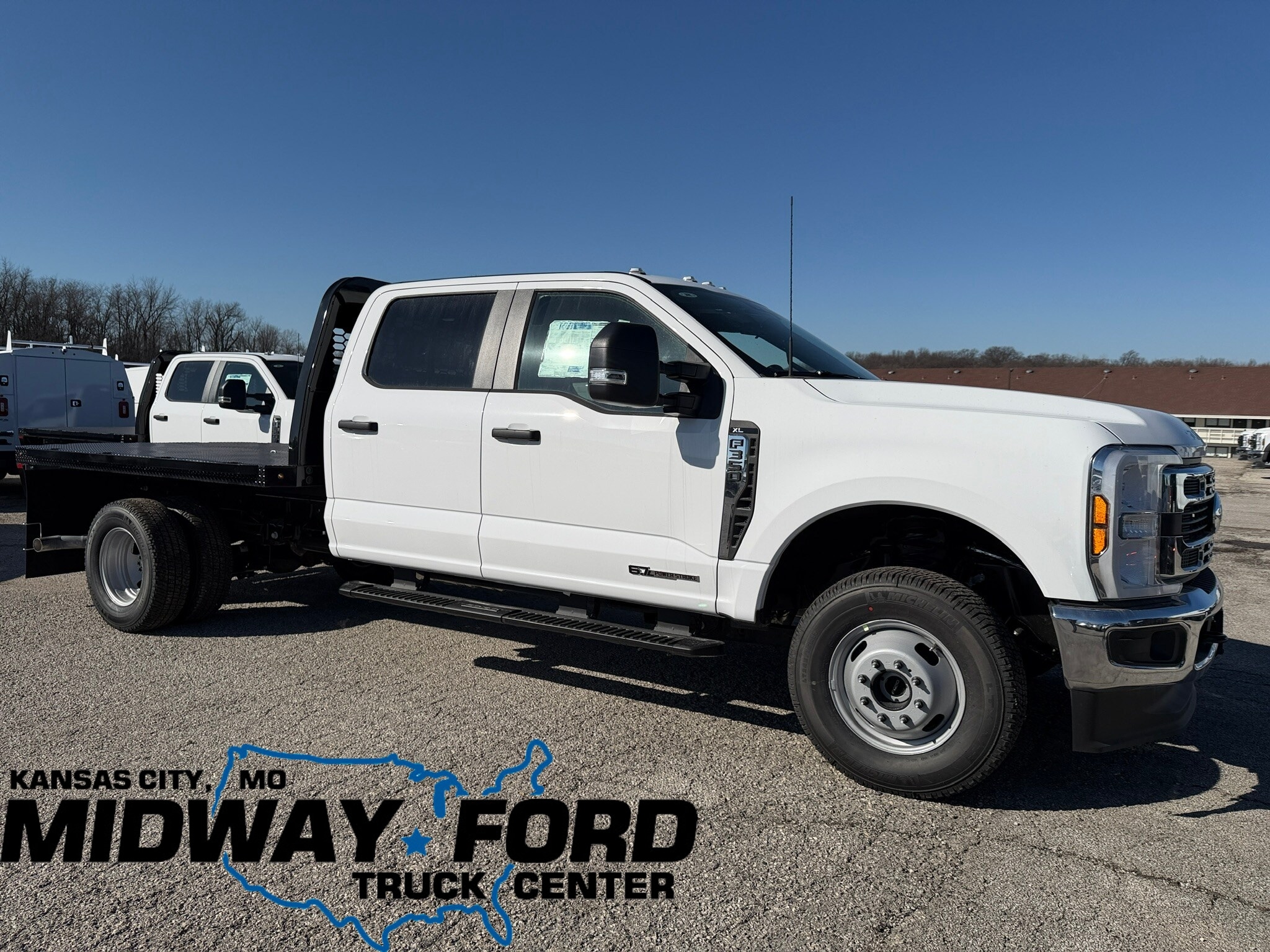 2026 Ford F-350 Super Duty Chassis Cab