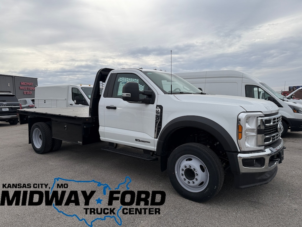 New 2024 Ford F-550 Flatbed XL Truck