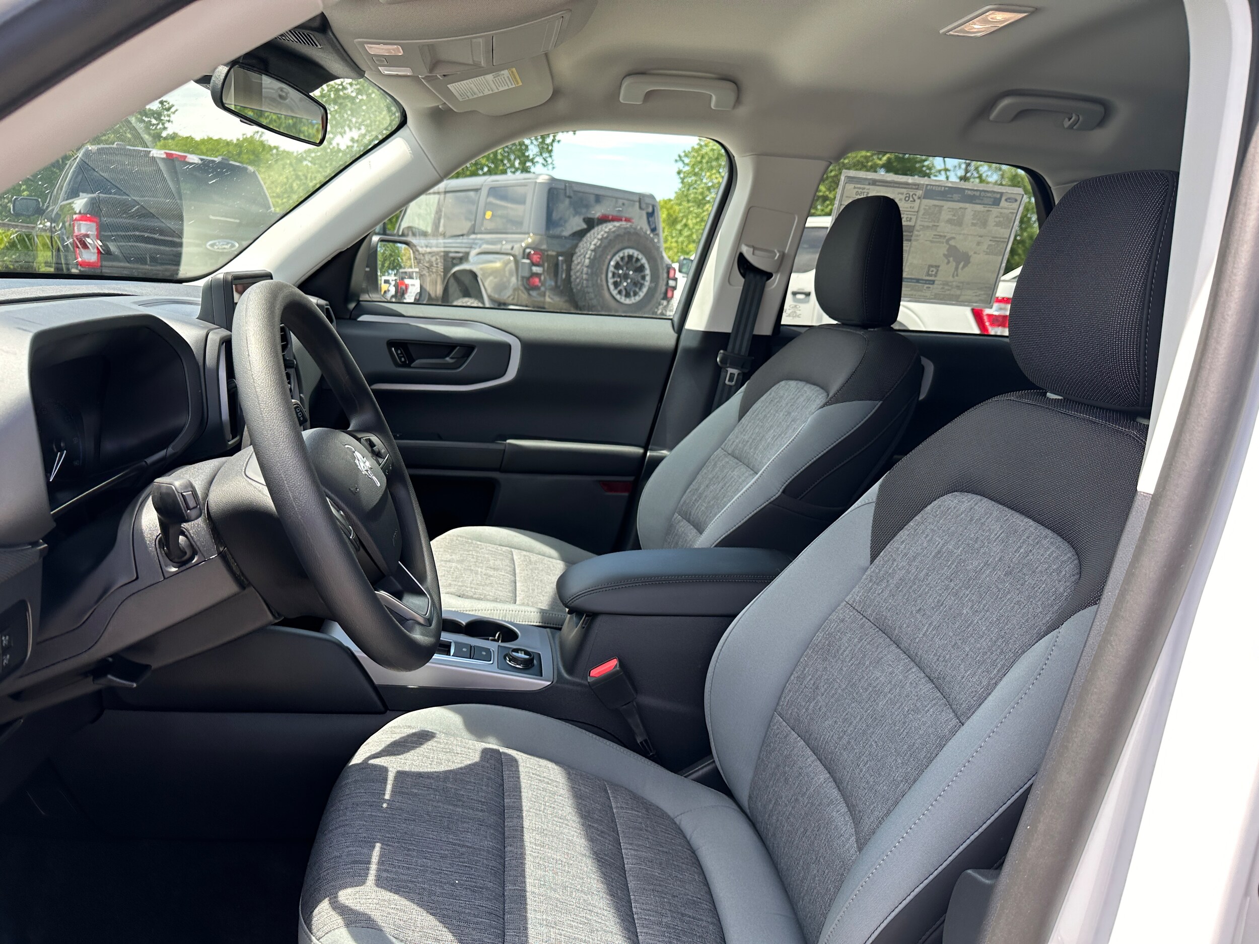2024 Ford Bronco Sport Big Bend photo 2