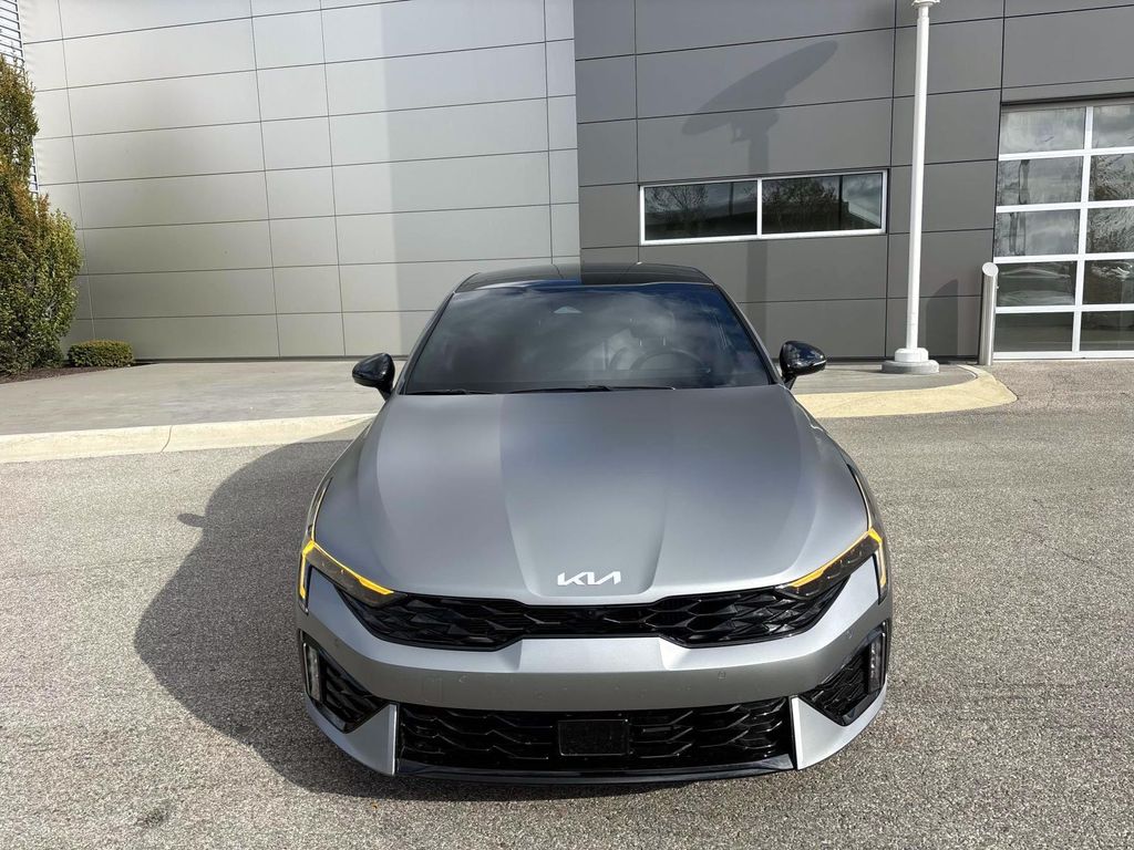 2025 Kia K5 GT photo 2