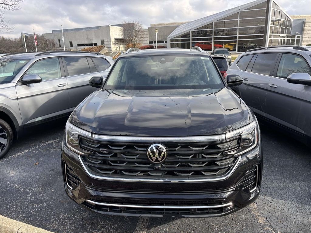 New 2026 Volkswagen Atlas 2.0T SEL Premium R-Line Sport Utility