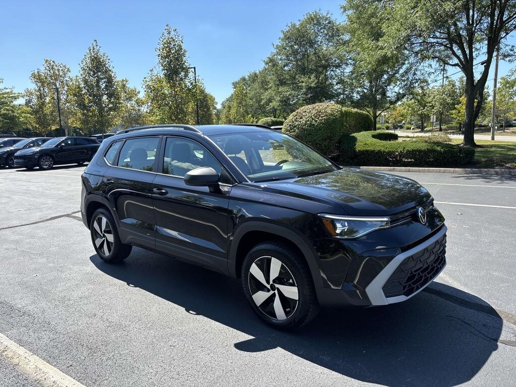 New 2025 Volkswagen Taos 1.5T S Sport Utility