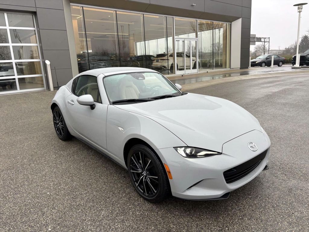 2025 Mazda MX-5 Miata RF Grand Touring's photo