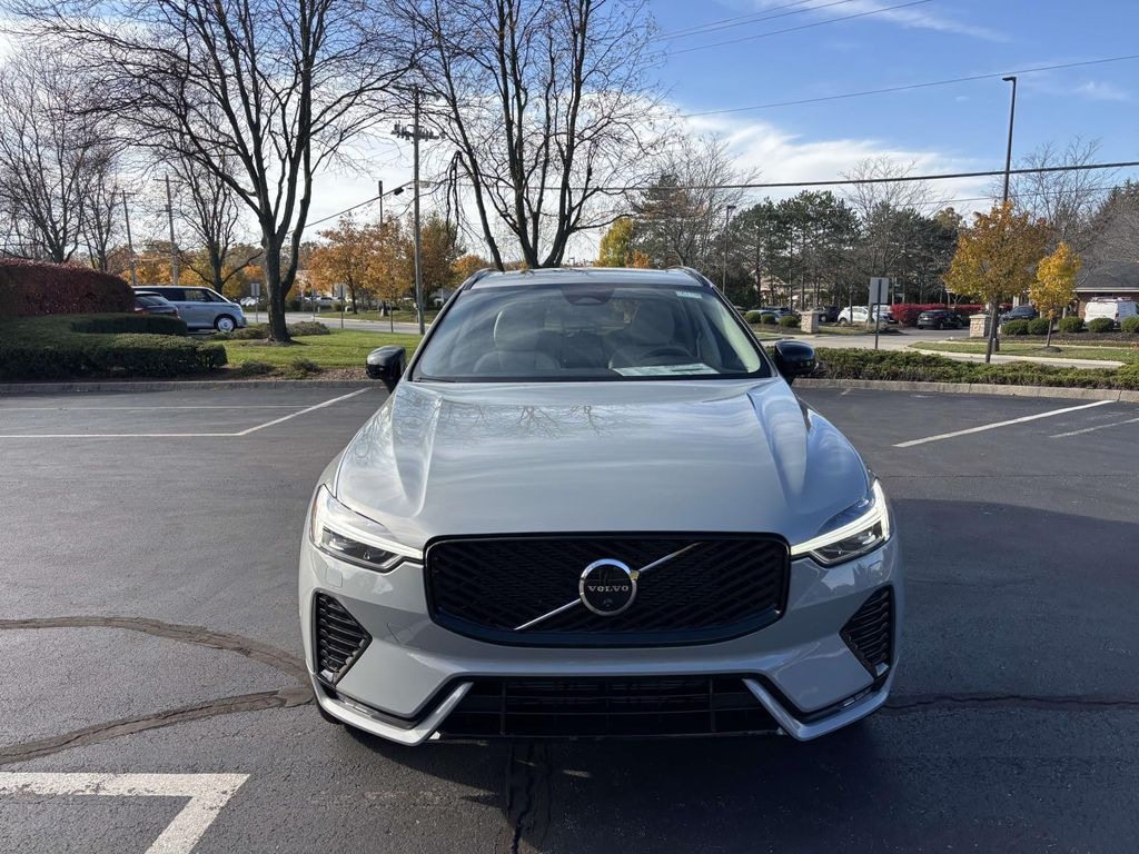 New 2026 Volvo XC60 B5 Ultra Sport Utility