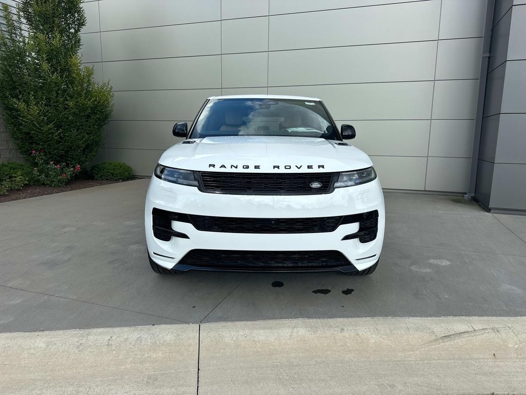 New 2025 Land Rover Range Rover Sport Plug-in Hybrid Dynamic SE Sport Utility