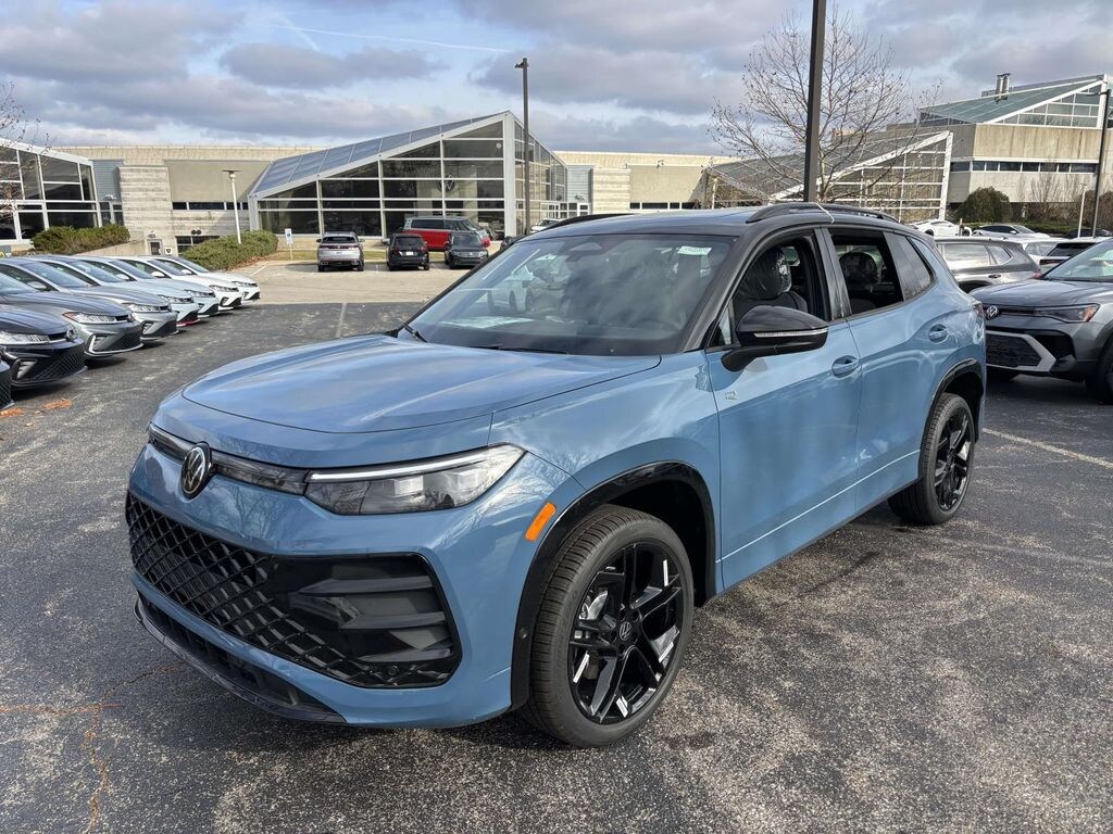 New 2026 Volkswagen Tiguan 2.0T SE R-Line Black Sport Utility