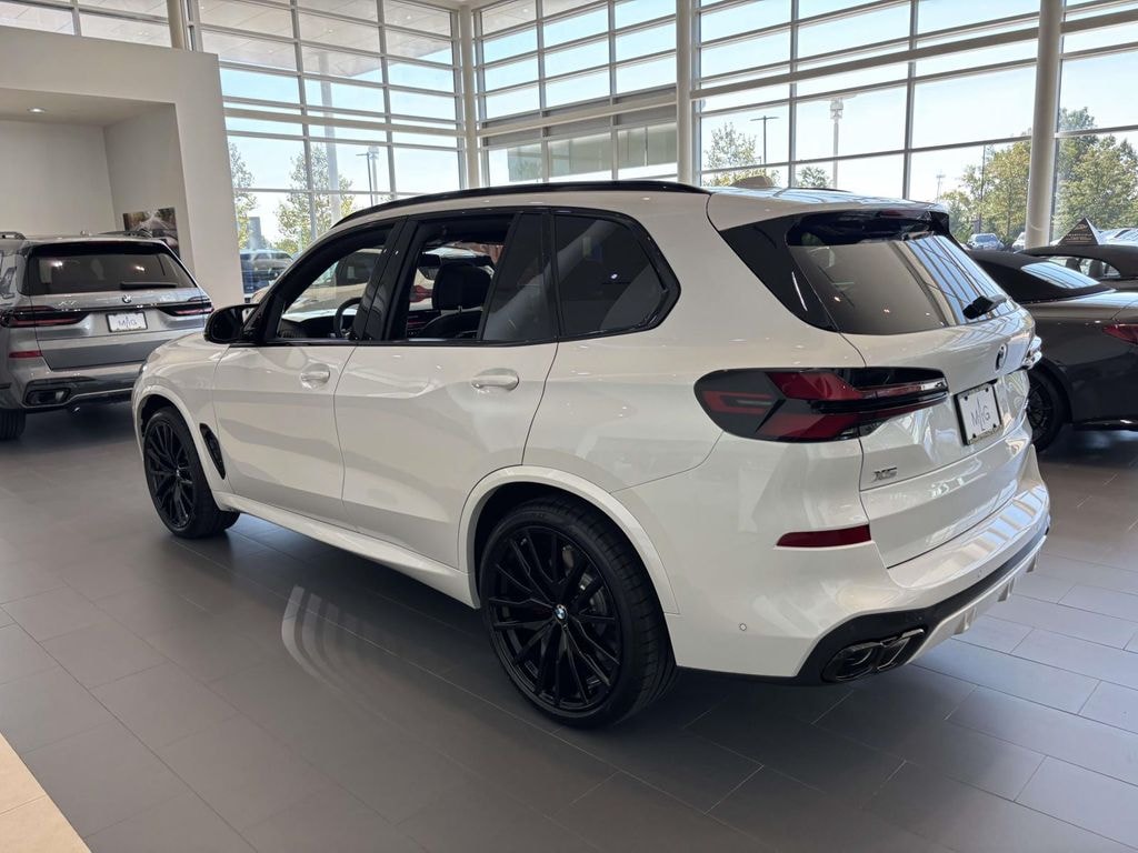 New 2026 BMW X5 M60i Sport Utility
