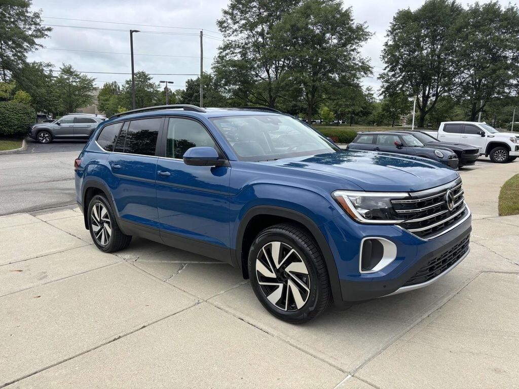 New 2026 Volkswagen Atlas 2.0T SE w/Technology Sport Utility