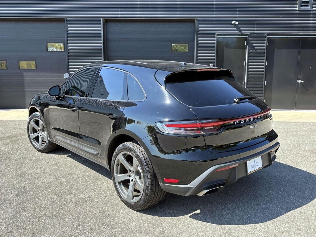 Certified 2024 Porsche Macan Sport Utility