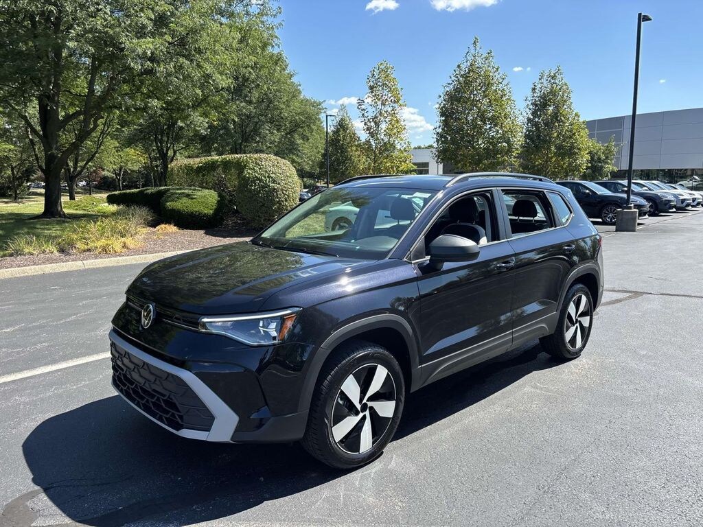 New 2025 Volkswagen Taos 1.5T S Sport Utility