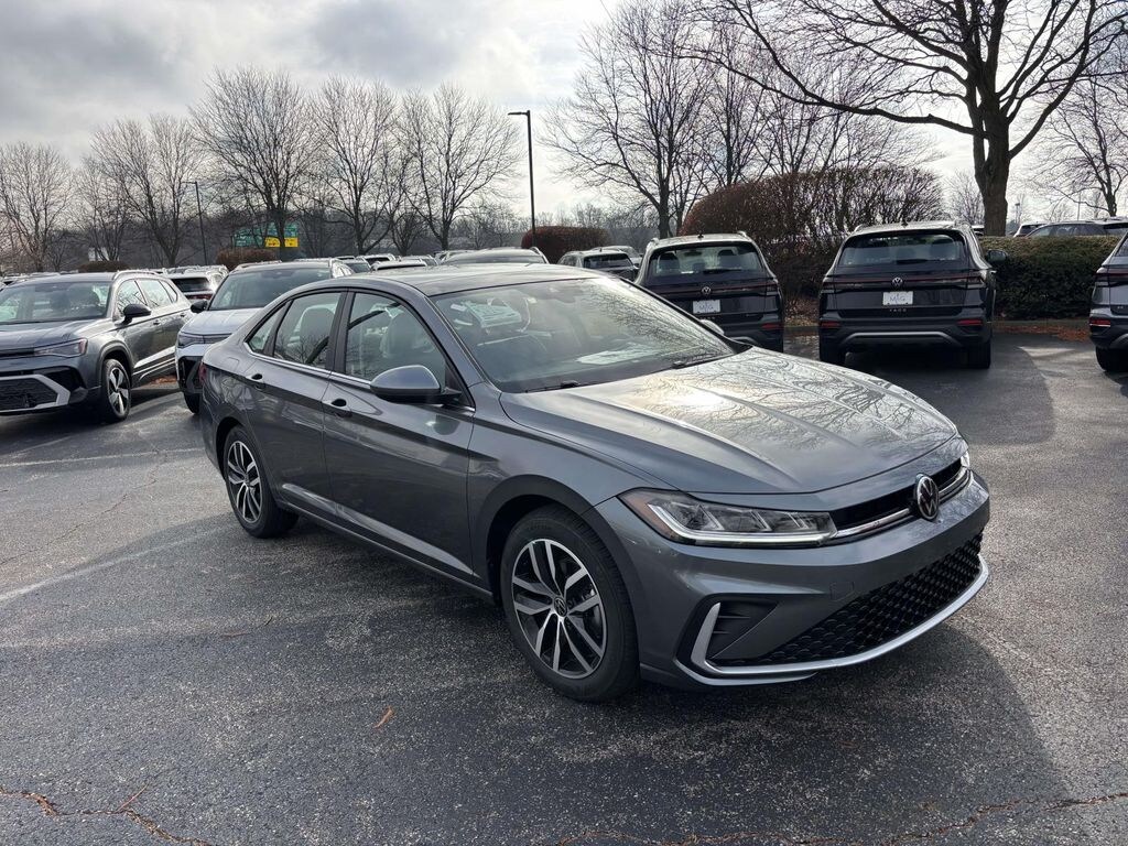 New 2026 Volkswagen Jetta 1.5T SE Sedan