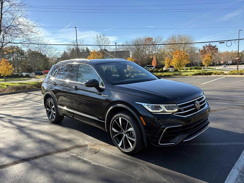Certified 2023 Volkswagen Tiguan 2.0T SEL R-Line Sport Utility