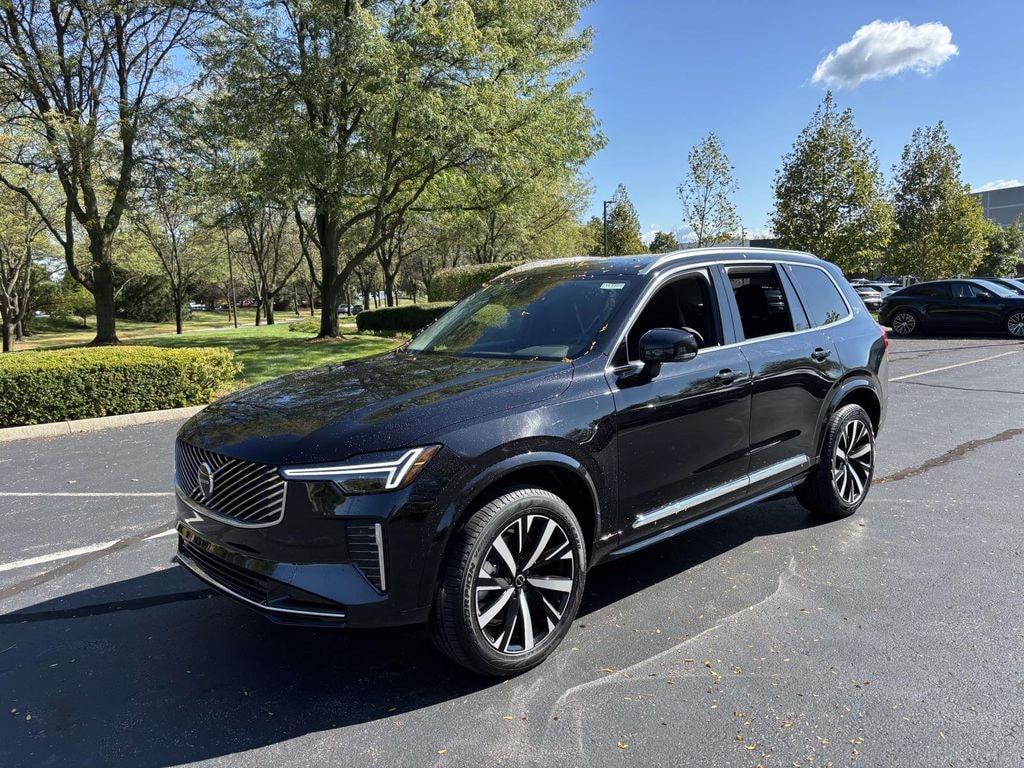 New 2026 Volvo XC90 B5 Core Sport Utility