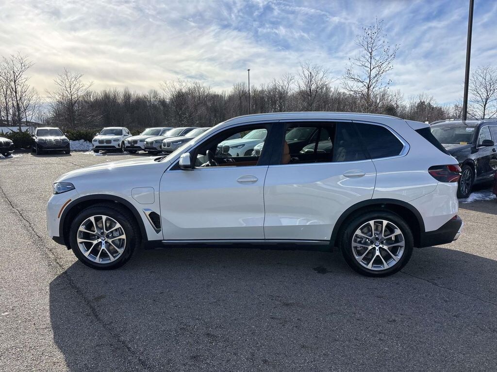 New 2026 BMW X5 xDrive50e Sport Utility