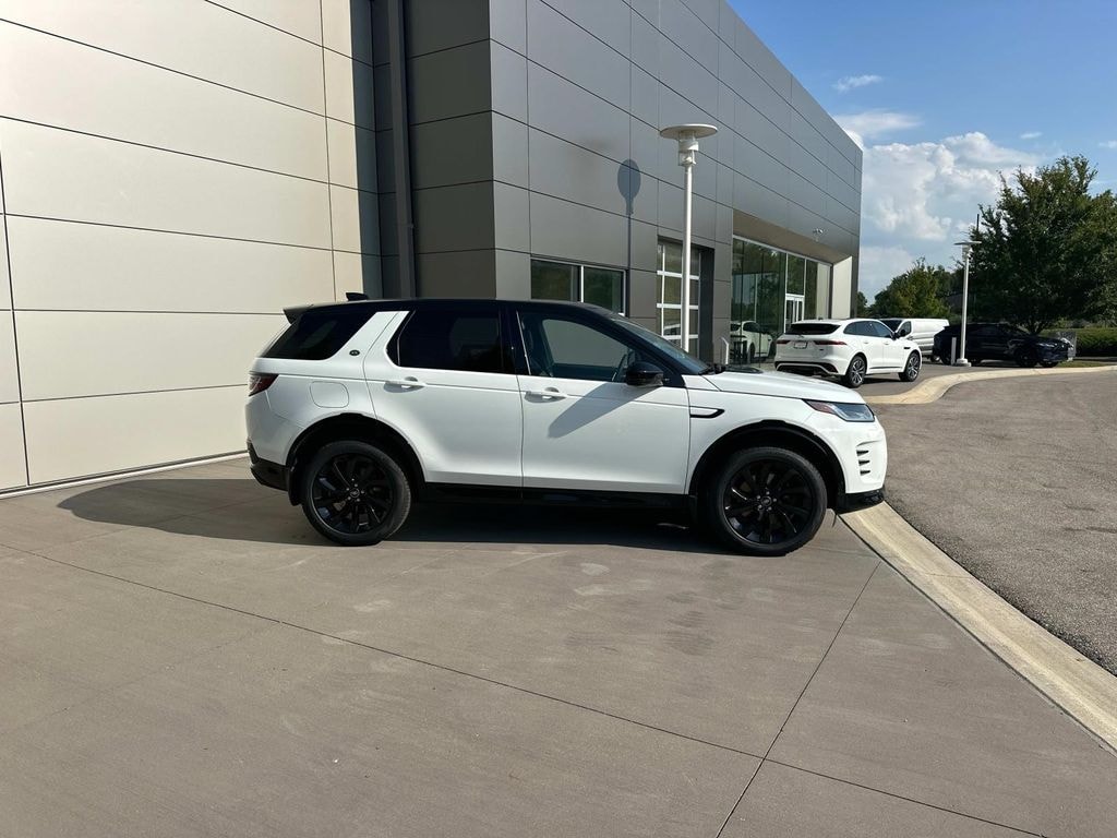 New 2025 Land Rover Discovery Sport SE Sport Utility