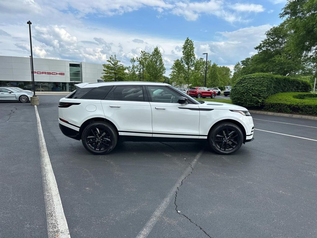 New 2026 Land Rover Range Rover Velar Dynamic SE Sport Utility