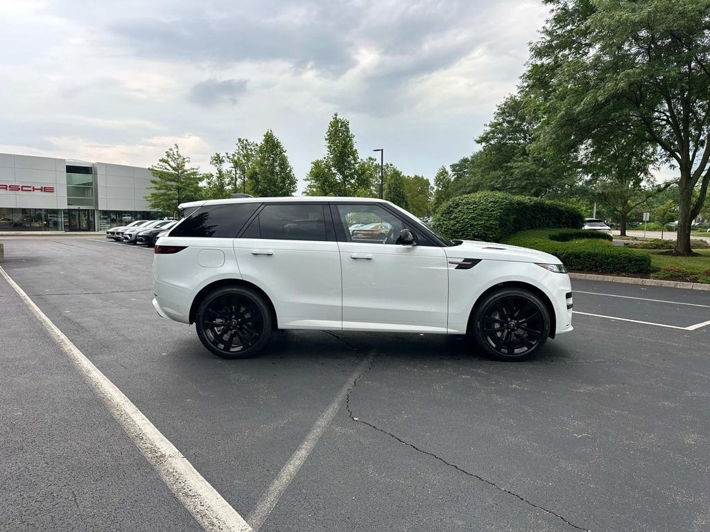 New 2025 Land Rover Range Rover Sport Dynamic SE Sport Utility