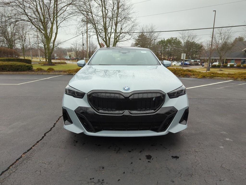 New 2024 BMW i5 eDrive40 Sedan