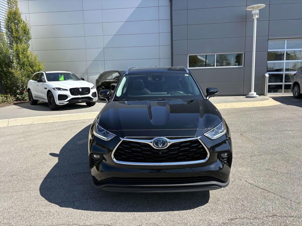 Used 2023 Toyota Highlander Hybrid Limited Sport Utility