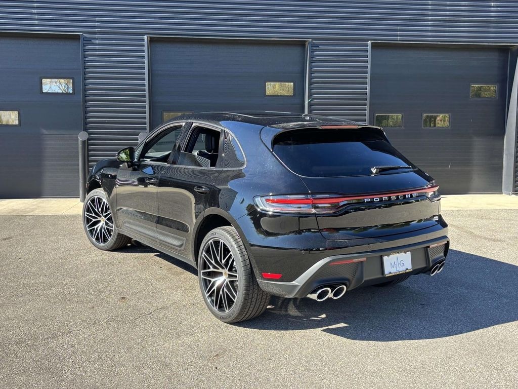 New 2026 Porsche Macan Sport Utility