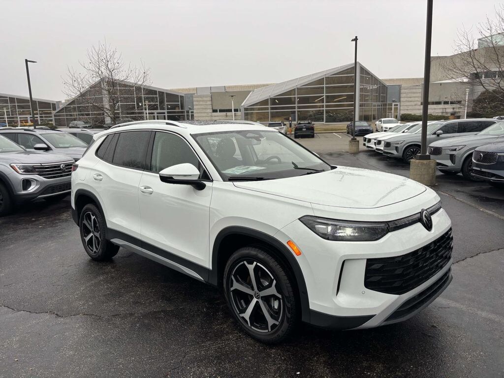 New 2026 Volkswagen Tiguan 2.0T SE Sport Utility