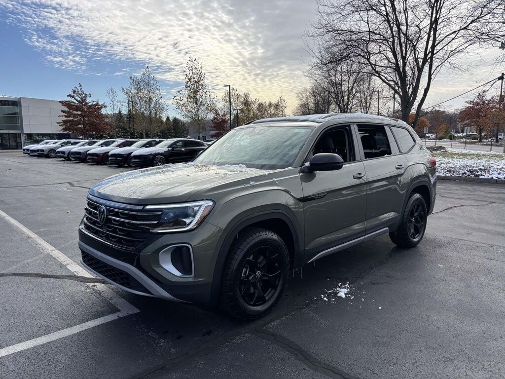 New 2026 Volkswagen Atlas 2.0T Peak Edition Sport Utility