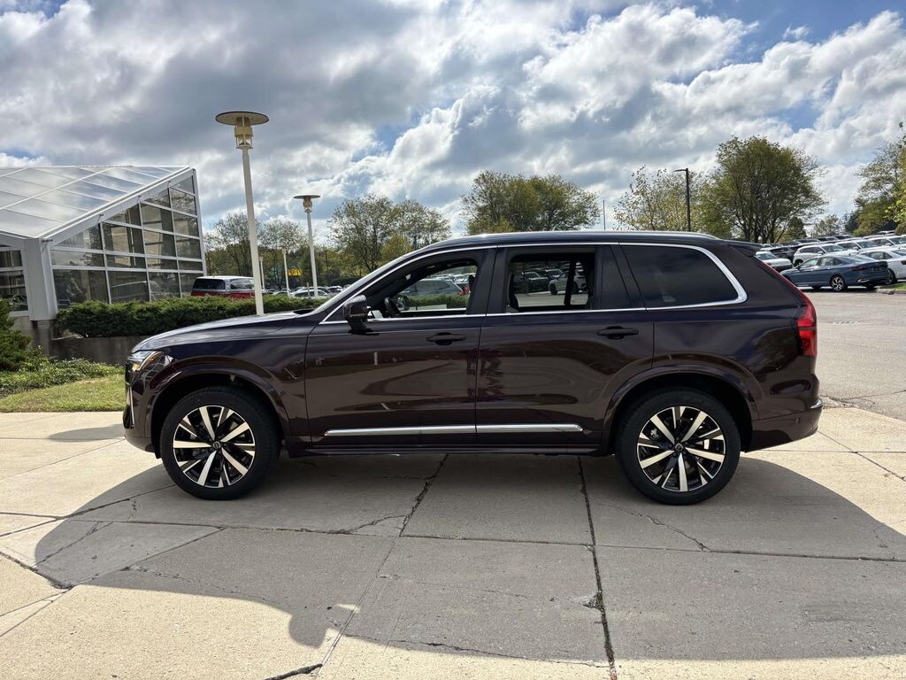 New 2026 Volvo XC90 B5 Core Sport Utility