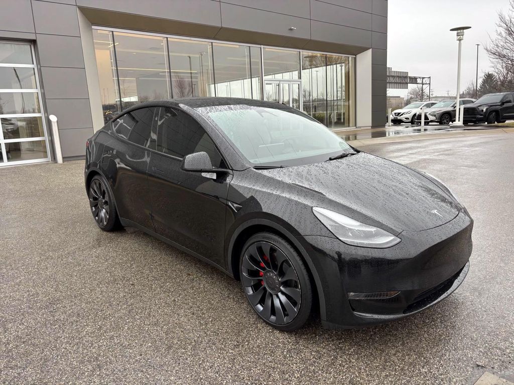 2023 Tesla Model Y Performance's photo
