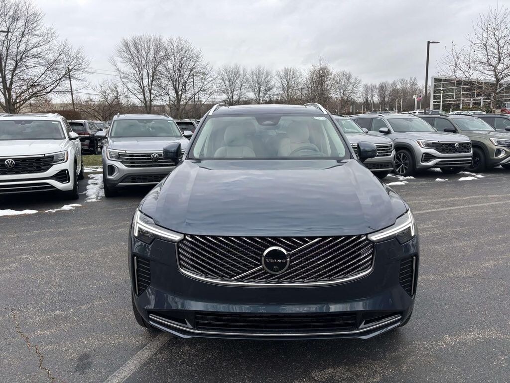 New 2026 Volvo XC90 B6 Ultra Sport Utility