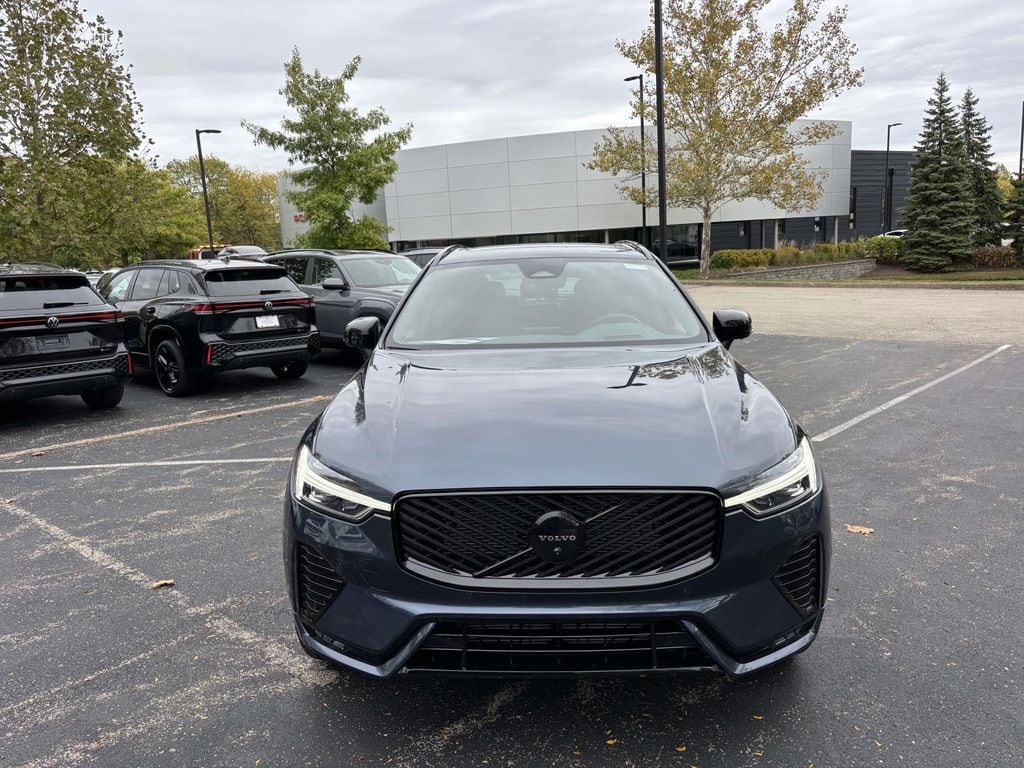 New 2026 Volvo XC60 B5 Ultra Black Edition Sport Utility