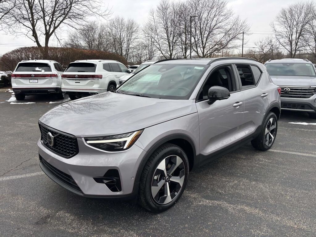 New 2026 Volvo XC40 B5 Plus Sport Utility