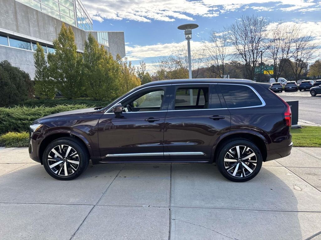 New 2026 Volvo XC90 B5 Core Sport Utility