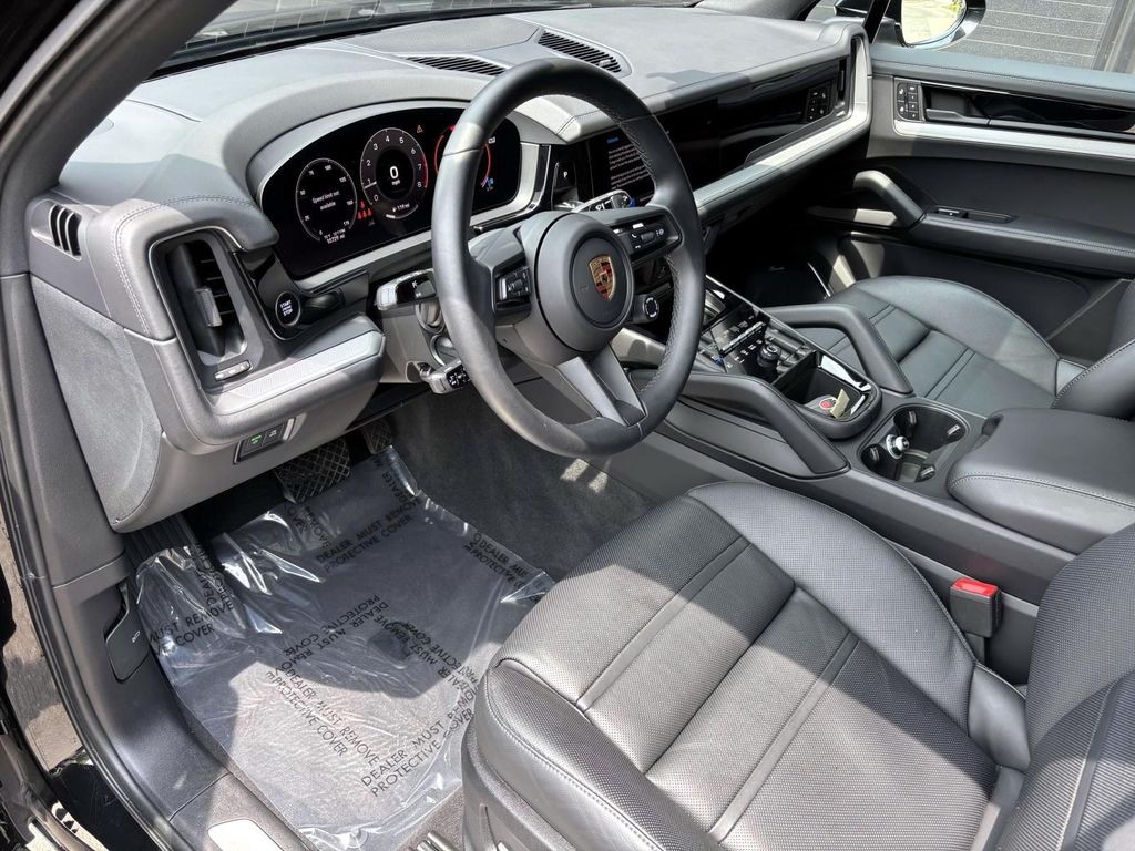 Certified 2024 Porsche Cayenne Sport Utility