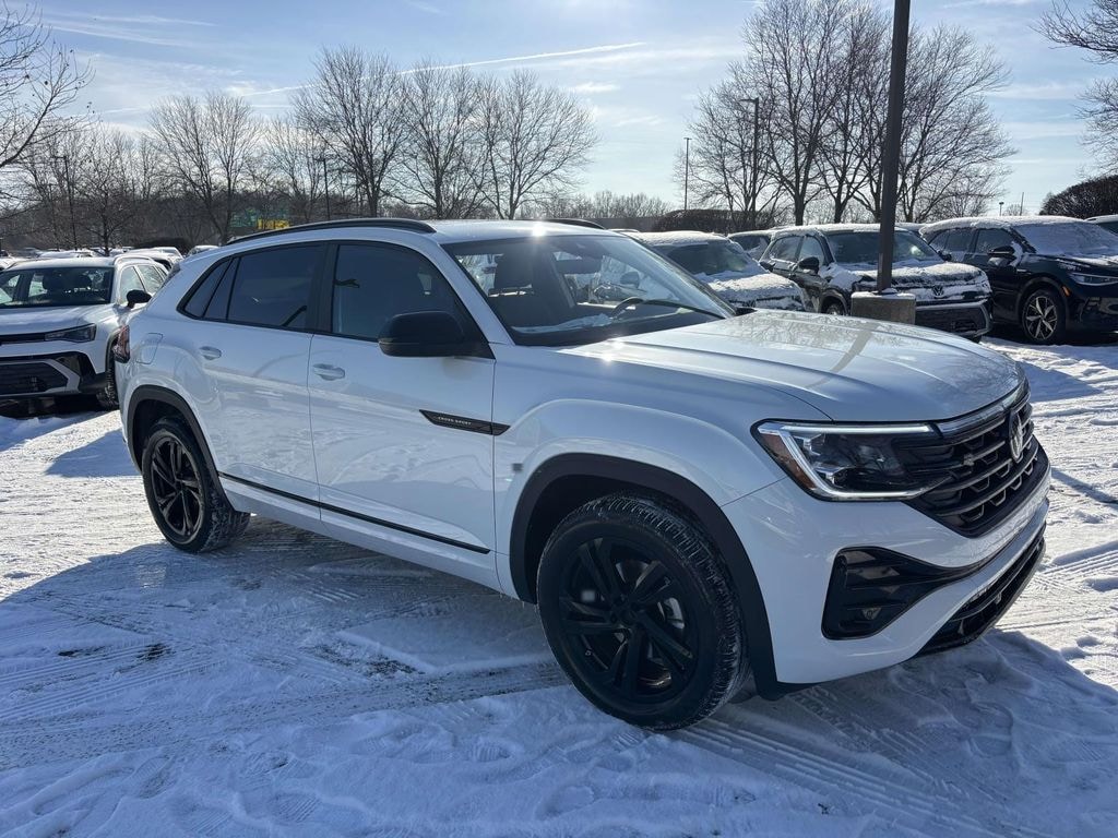 New 2026 Volkswagen Atlas Cross Sport 2.0T SEL R-Line Black Sport Utility
