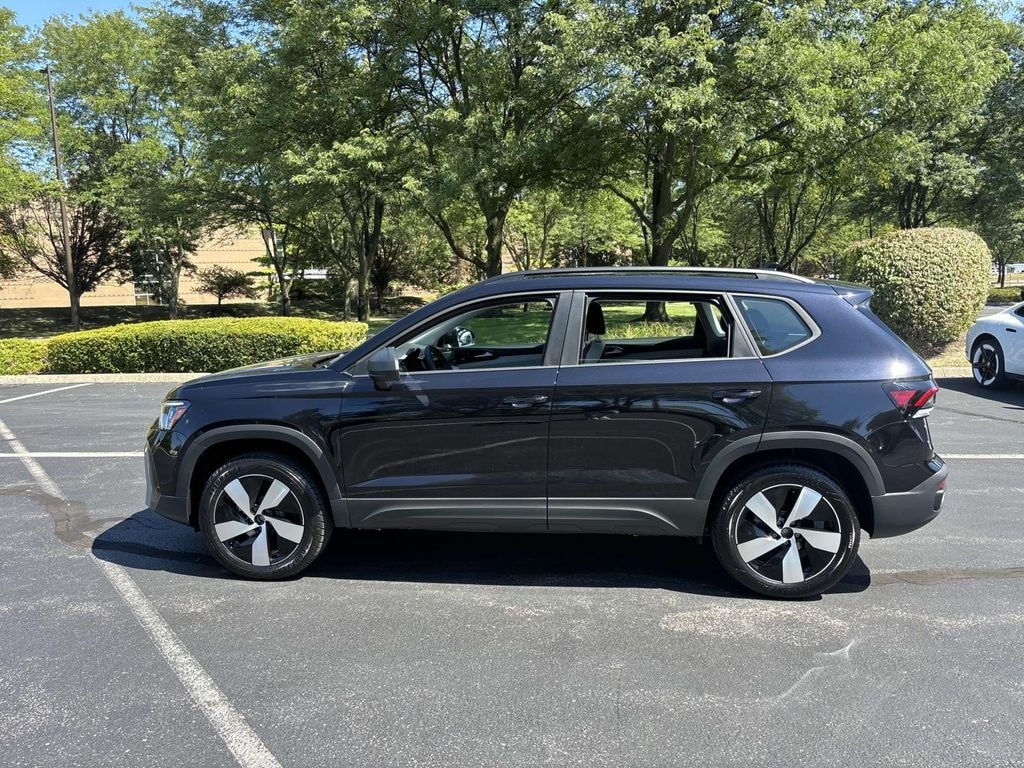 New 2025 Volkswagen Taos 1.5T S Sport Utility