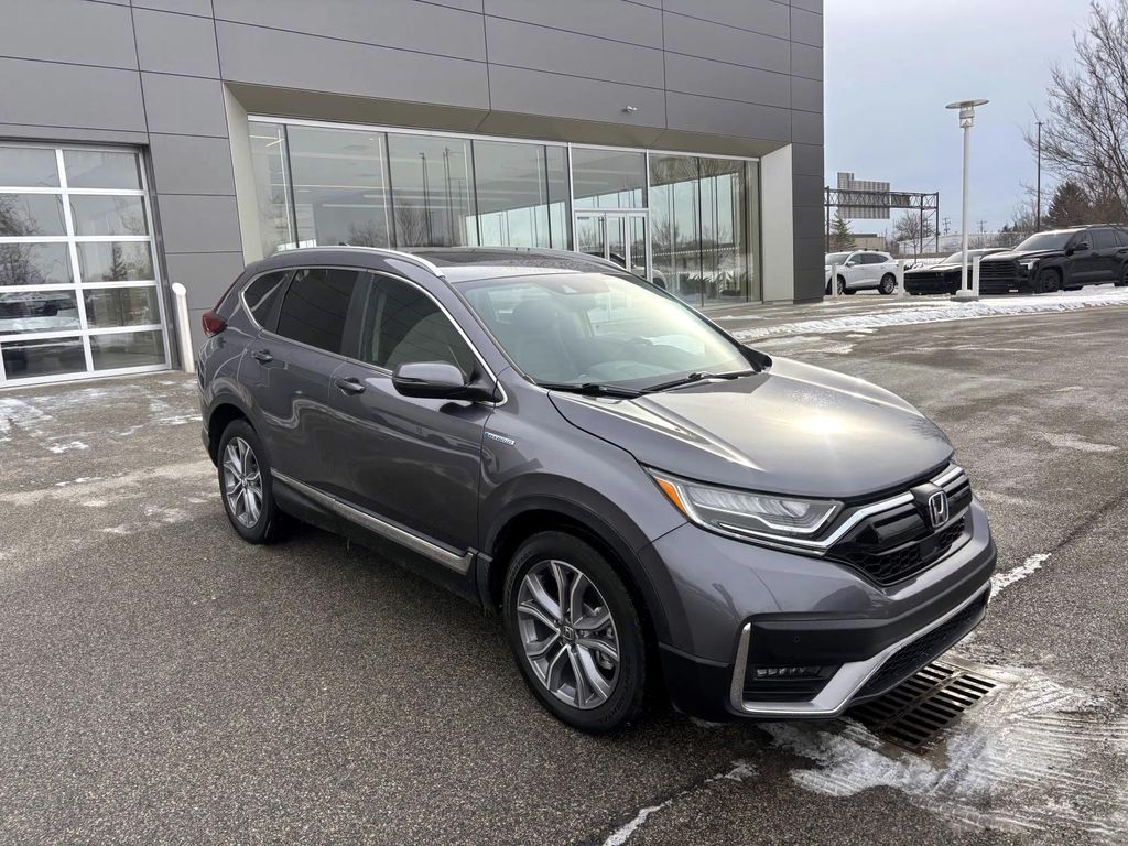 2022 Honda CR-V Touring's photo