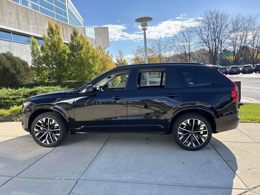 New 2026 Volvo XC90 B6 Ultra Sport Utility