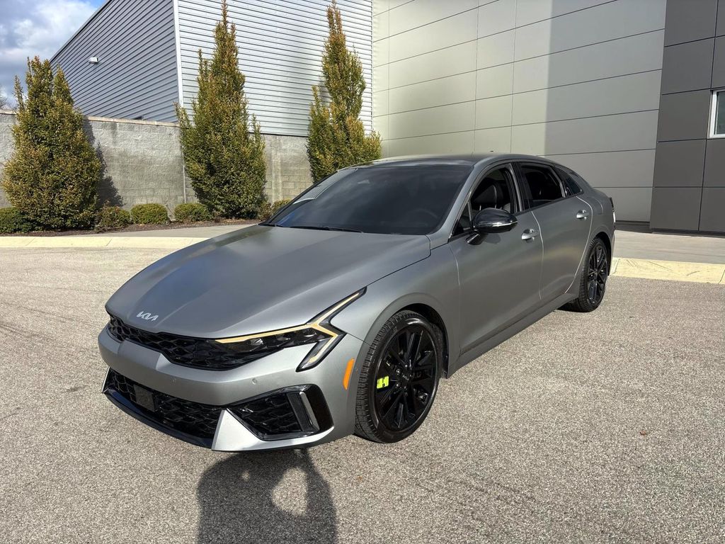 2025 Kia K5 GT photo 3