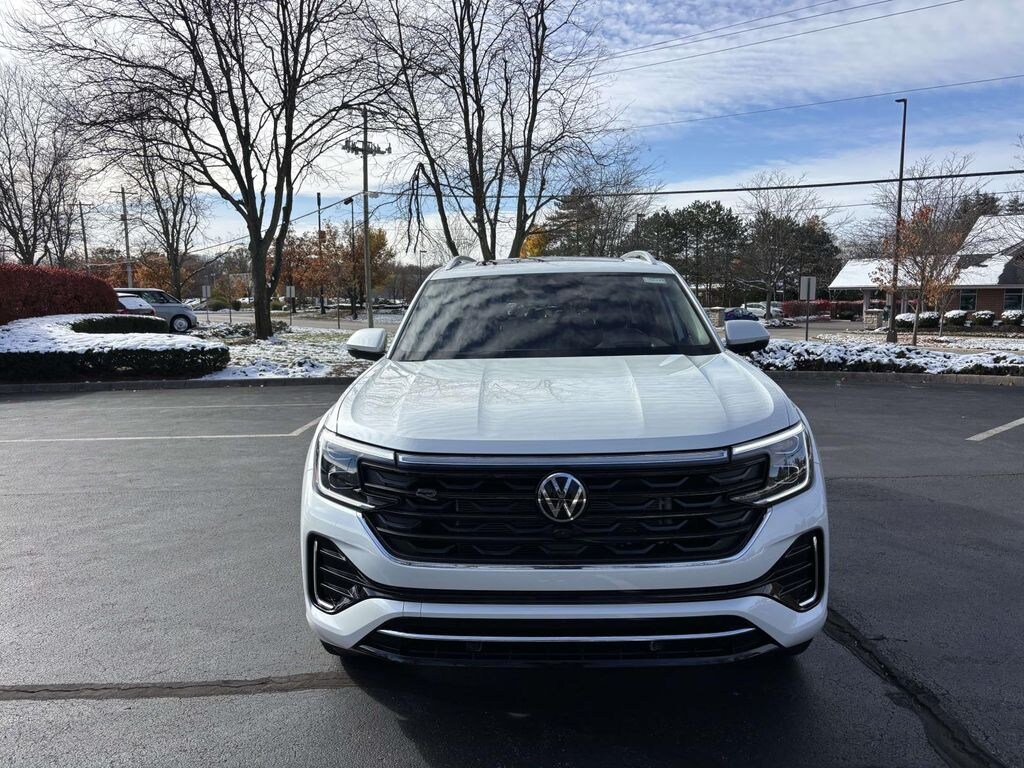 New 2026 Volkswagen Atlas 2.0T SEL Premium R-Line Sport Utility