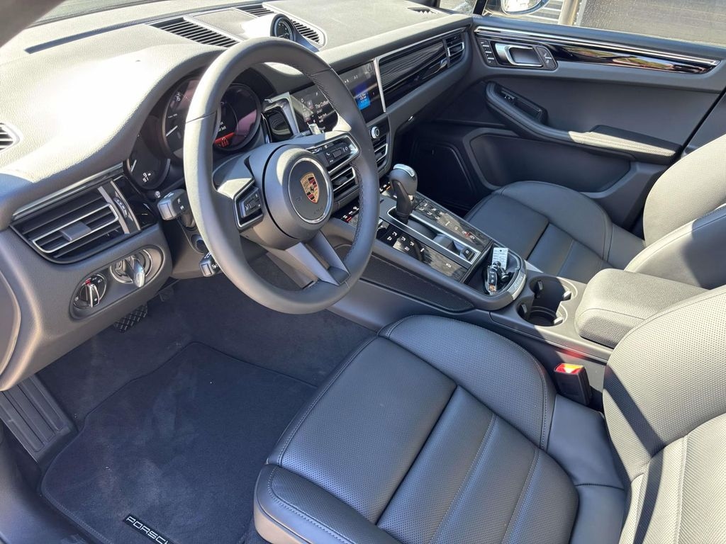 New 2026 Porsche Macan Sport Utility