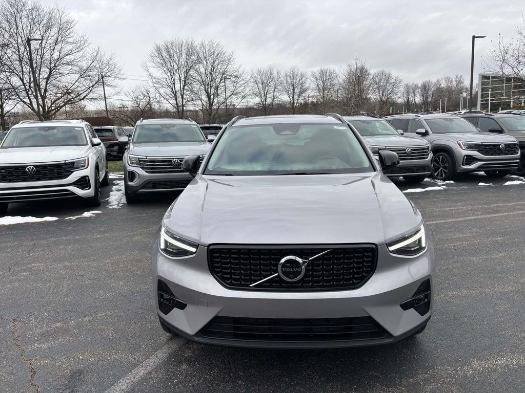 New 2026 Volvo XC40 B5 Plus Sport Utility