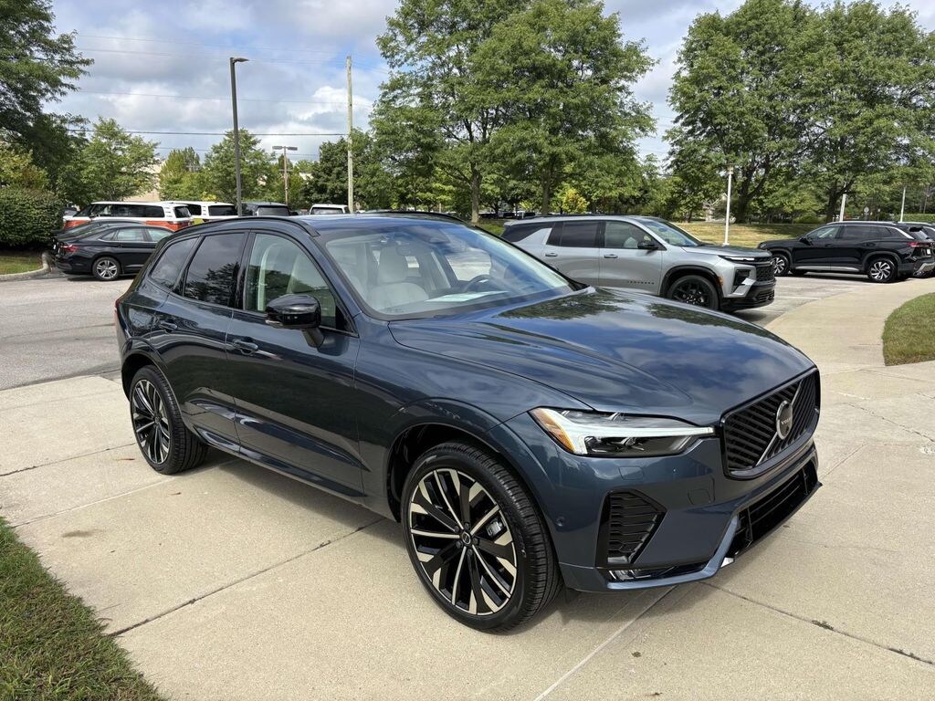New 2026 Volvo XC60 B5 Ultra Sport Utility