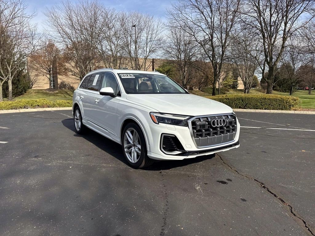 Certified 2025 Audi Q7 55 Premium Plus Sport Utility