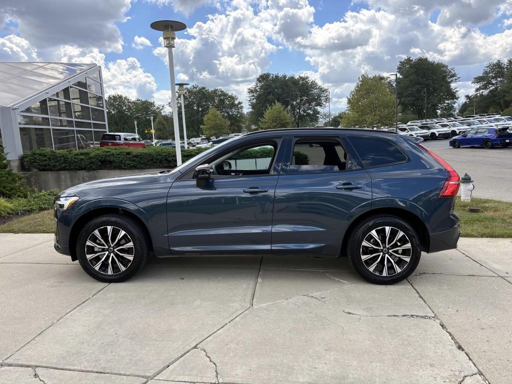 Used 2025 Volvo XC60 B5 Core Sport Utility