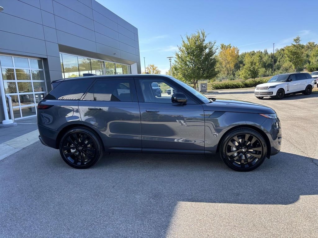 New 2025 Land Rover Range Rover Sport SE Sport Utility